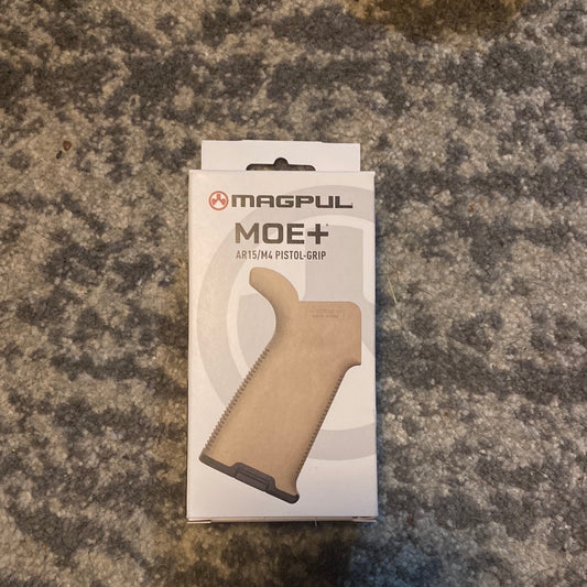 MAgpul MOE+ Grip with Storage AR/M4